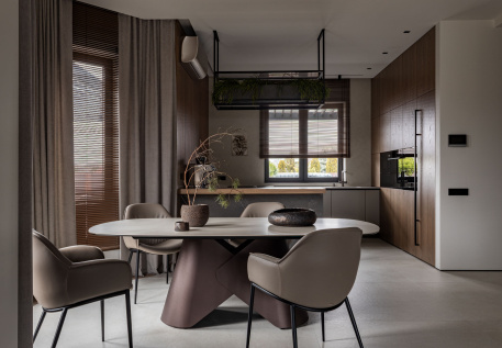 Интерьер дома «Сквозь стены»