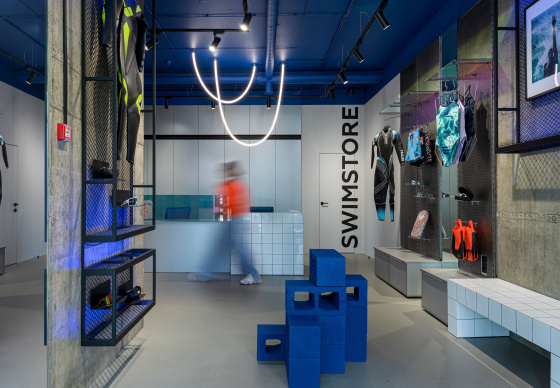 Интерьер магазина «Swim store»