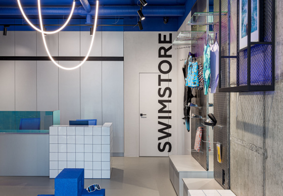 Интерьер магазина «Swim store»