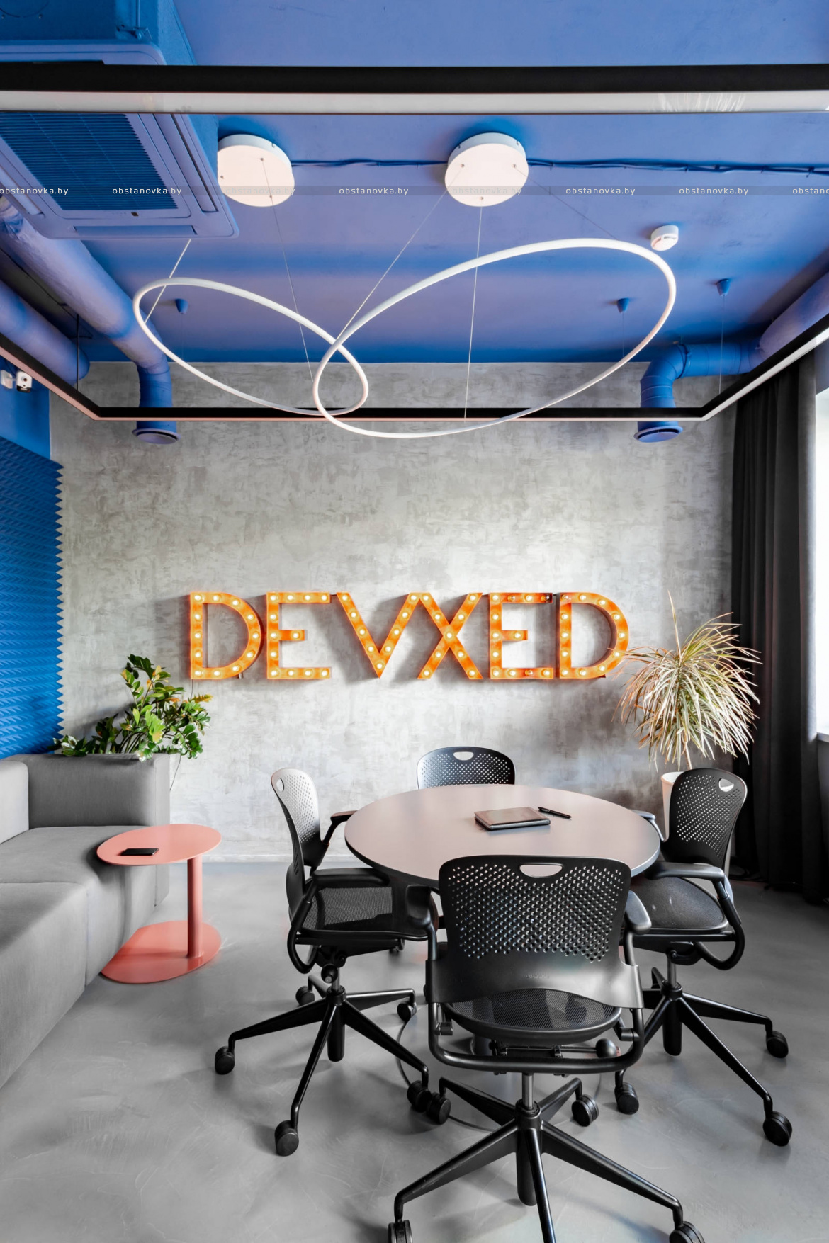 Интерьер офиса IT компании DEVXED