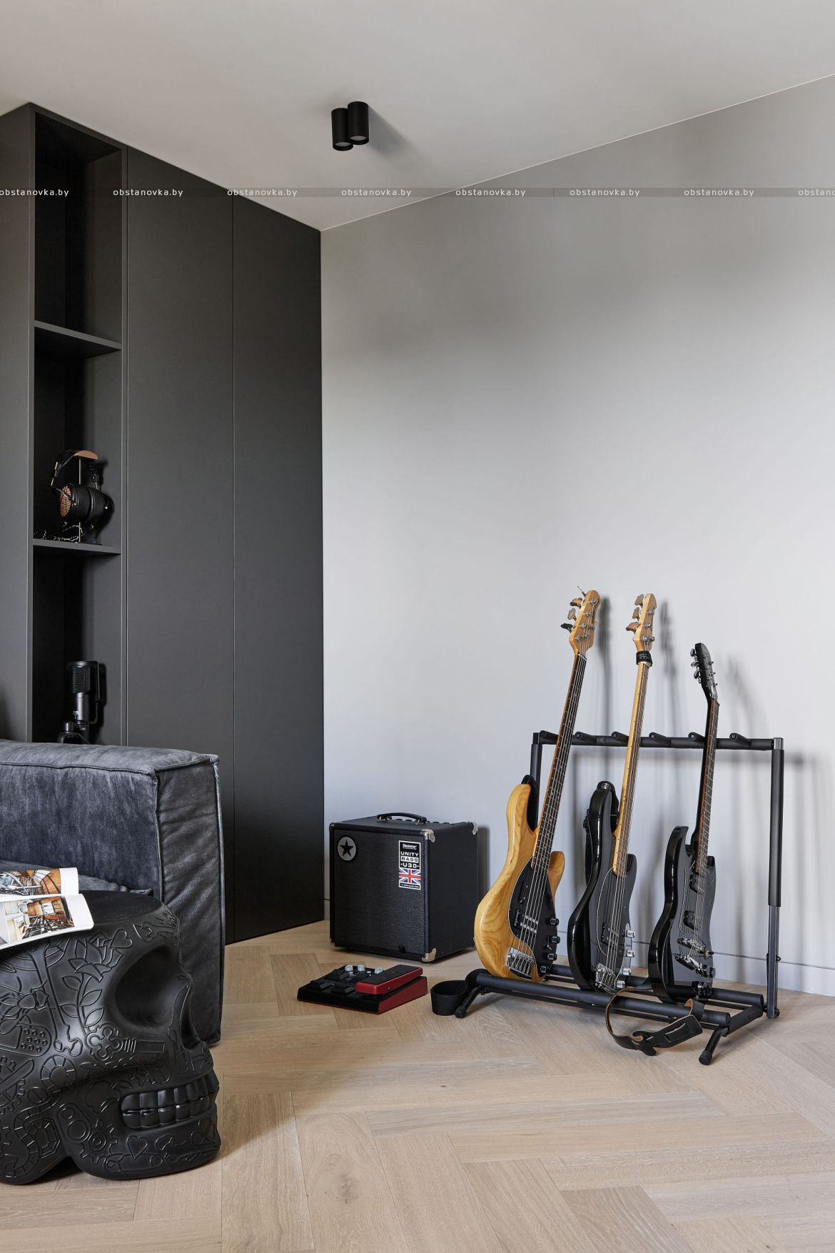 Интерьер квартиры «Black&amp;White» от IQHouse