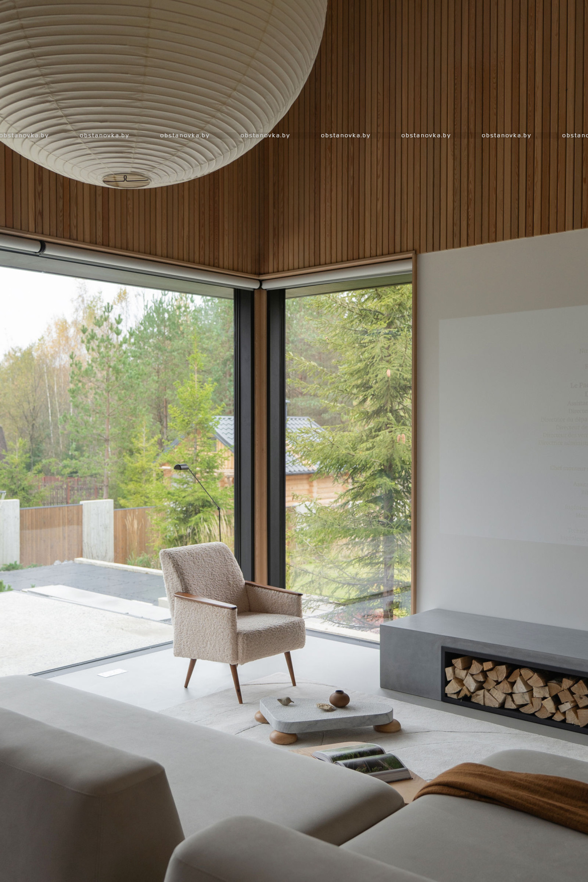 Интерьер дома «Splitting House» Интерьер дома «Splitting House»