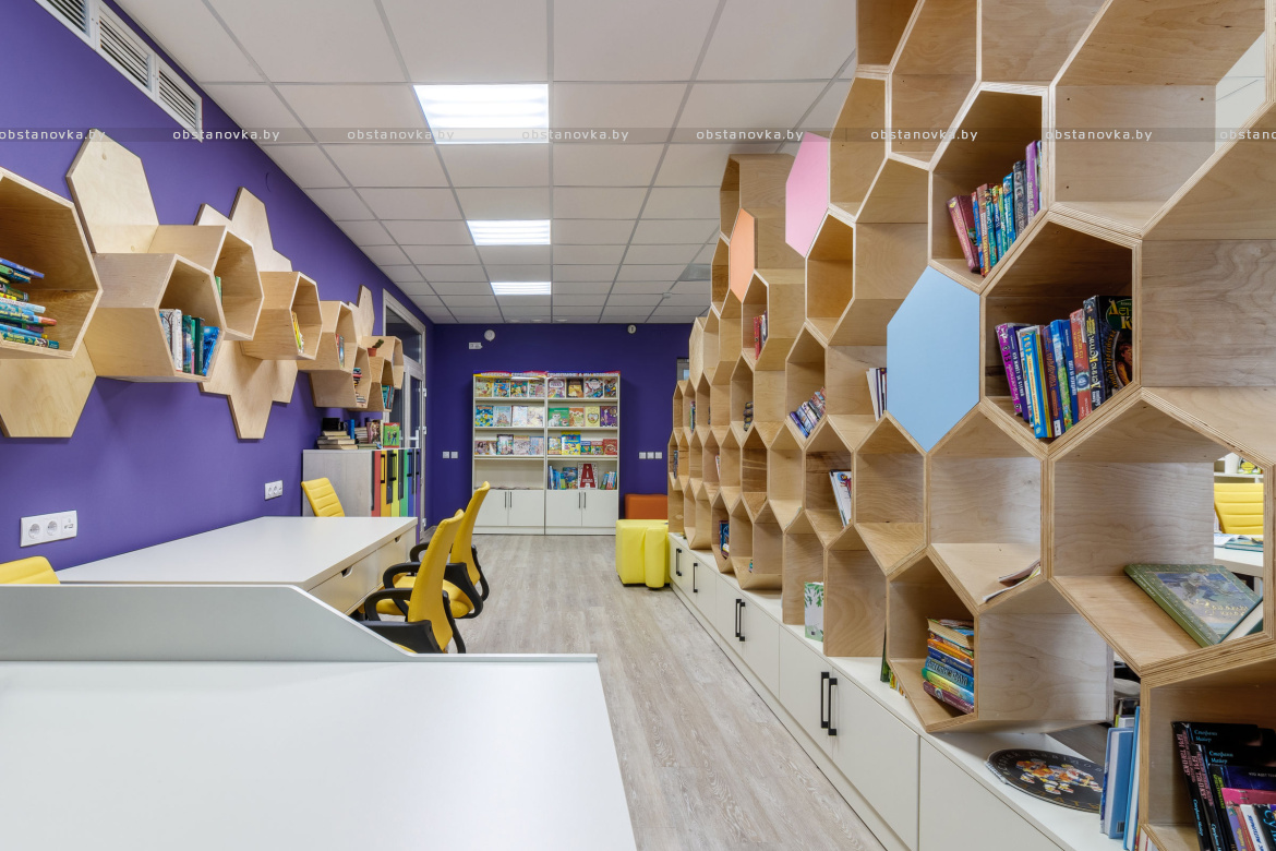 Интерьер библиотеки «Библиотека в Мостах»