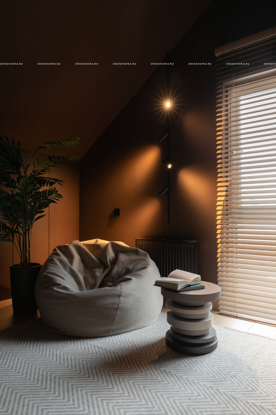 Интерьер дома «Серая тишина»