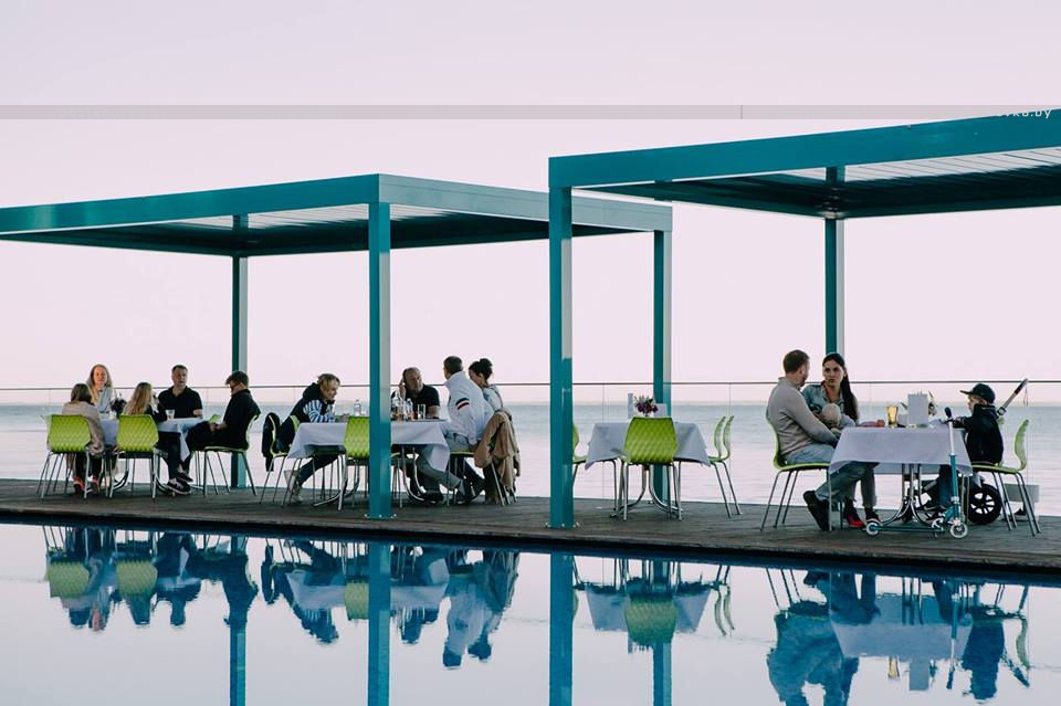 Пергола Bioclimatic с поворотными или сдвижными ламелями - природа под вашим контролем! 