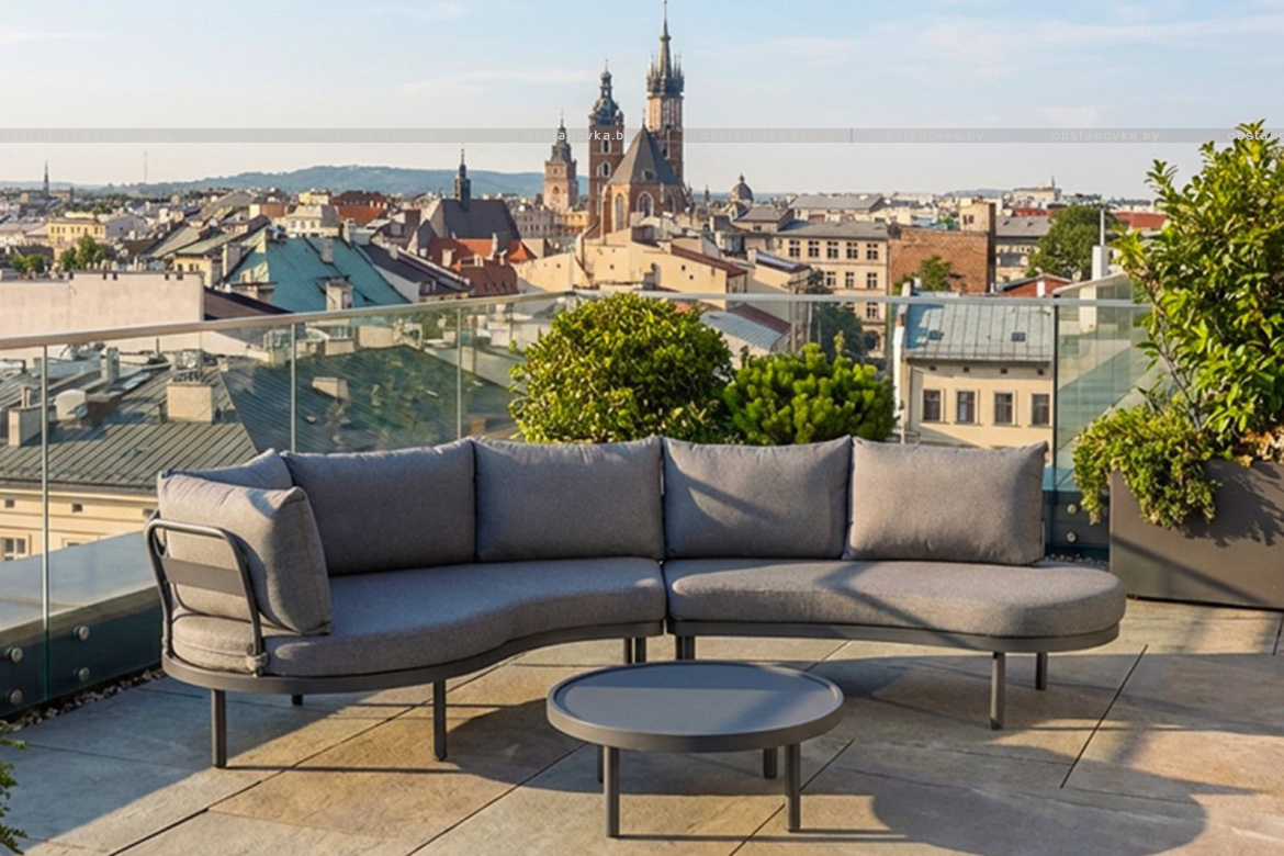 Терраса на эксплуатируемой кровле как часть архитектурного проекта