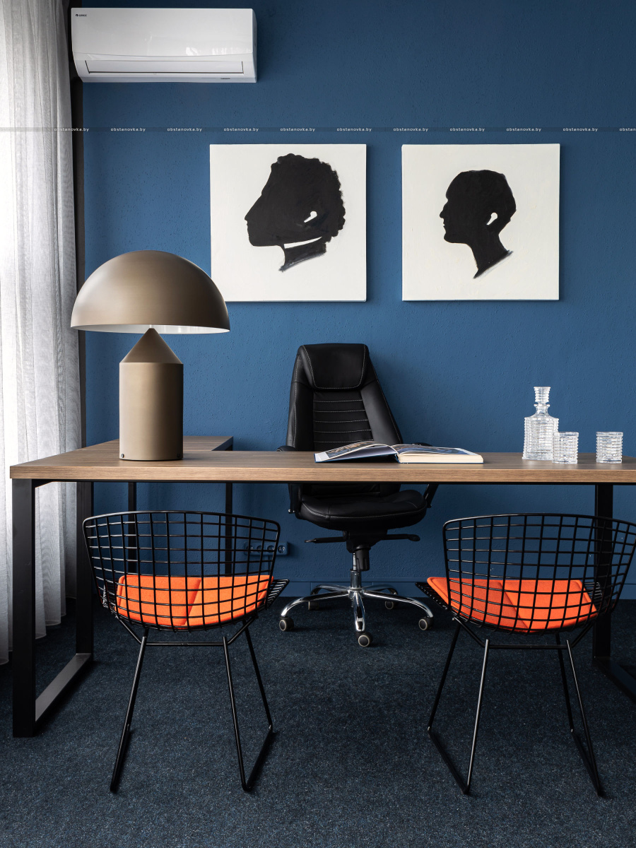Дизайн интерьера офиса «Orange door»