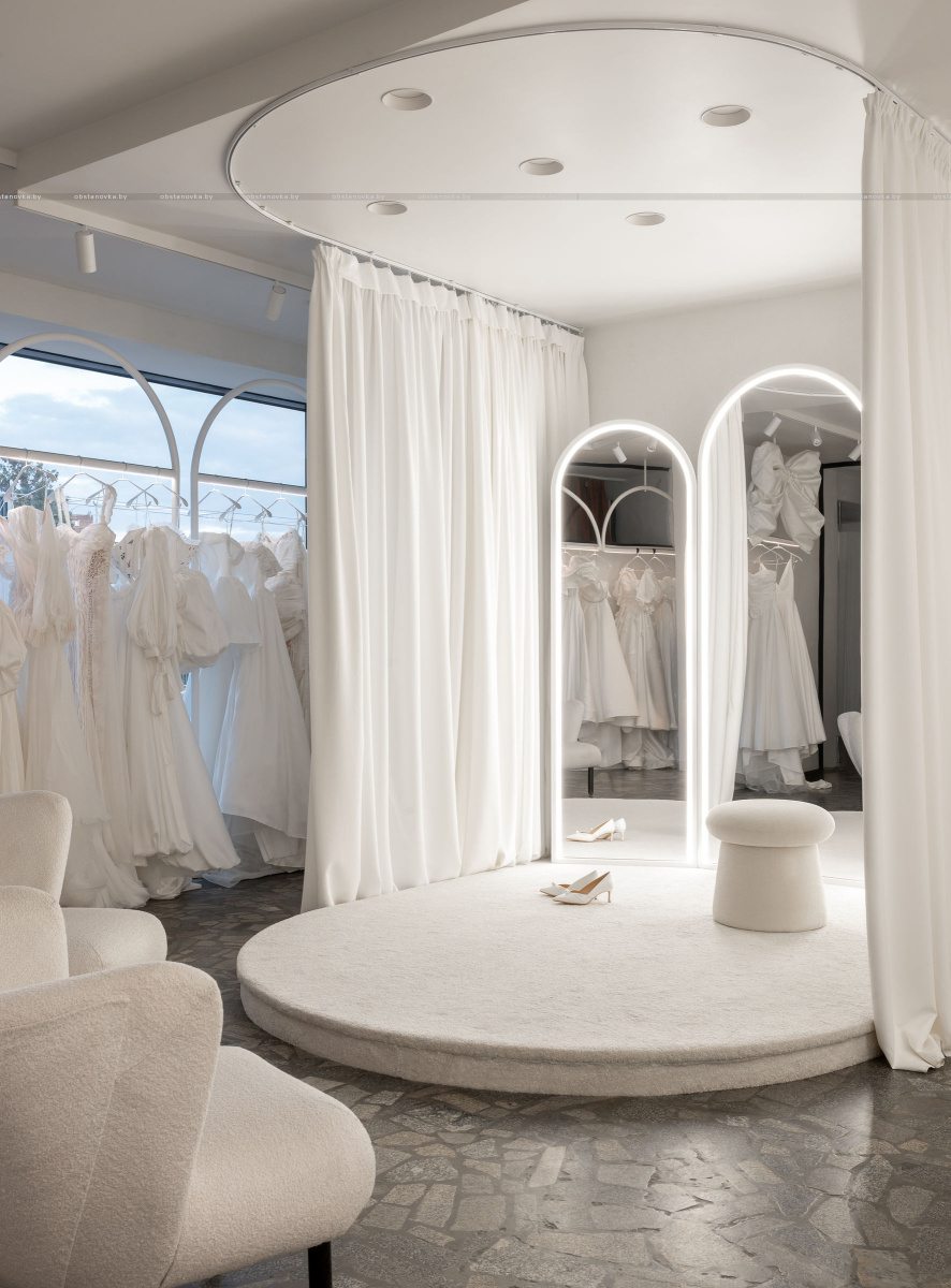 Интерьер свадебного салона «KURAJE»