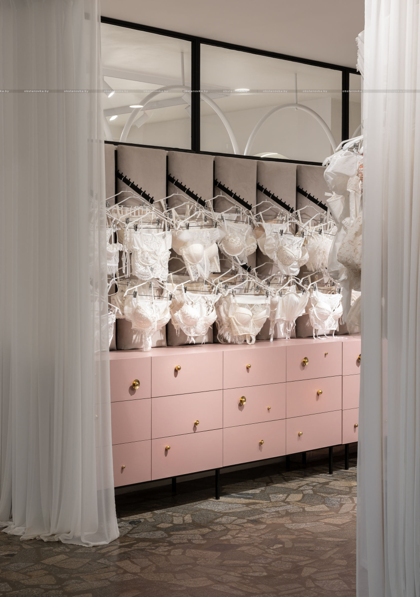 Интерьер свадебного салона «KURAJE»