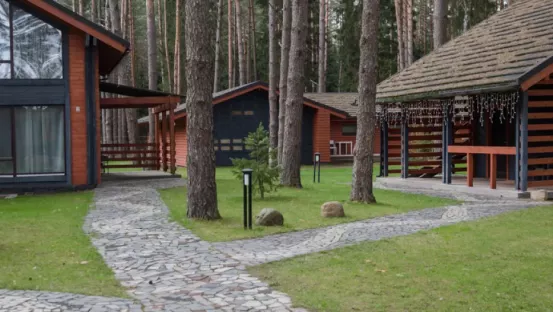 Экологично и практично. Принципы создания экоотелей в Беларуси