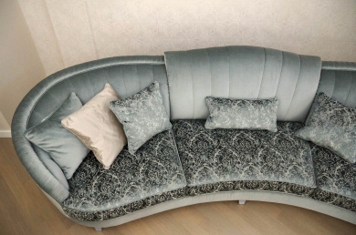 Эркерный модульный диван от «GeNtly»