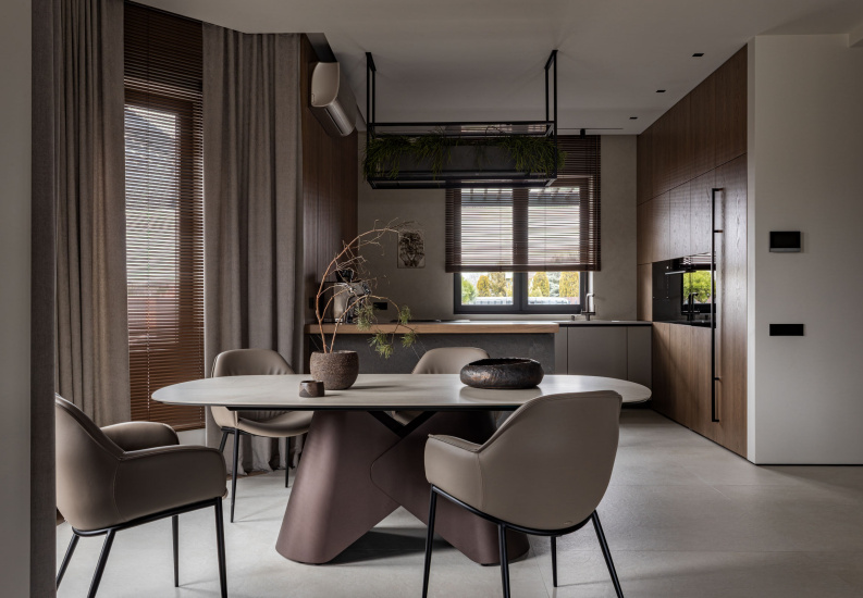 Интерьер дома «Сквозь стены»