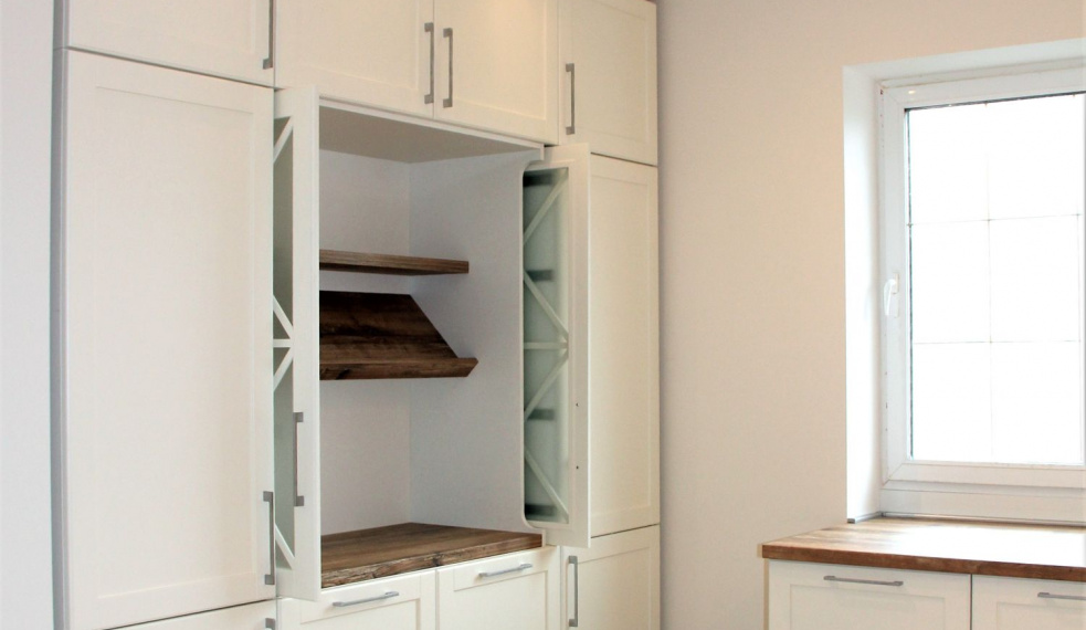 Реализованный интерьер кухонного гарнитура в проекте на Кольцова