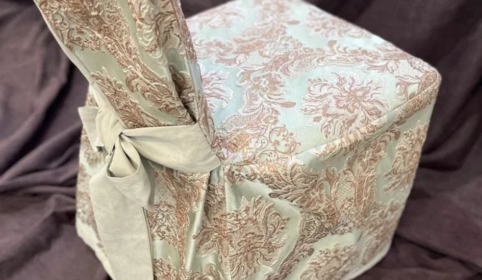 Чехлы на стулья