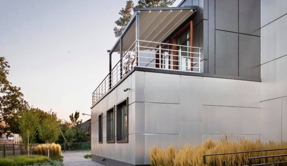 Пергола с кровлей PVC